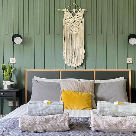 Spacious Room In The Centre Of Portree Buitenkant foto